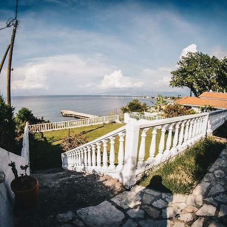 Villa Galanis By The Sea Niforeika Exteriér fotografie